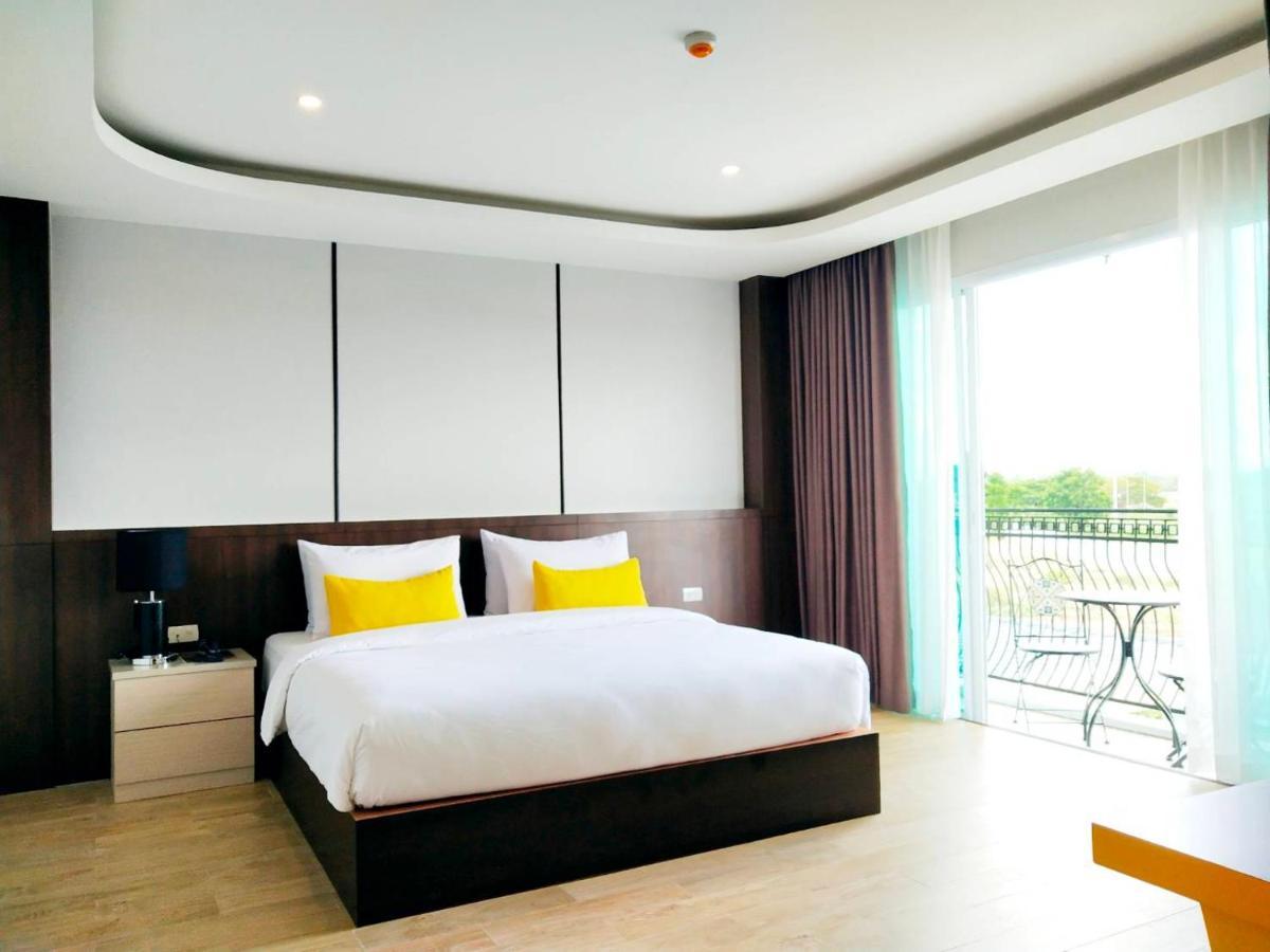โคโค่ โฮเทล Koco Hotel Nakhon Ratchasima Exterior photo
