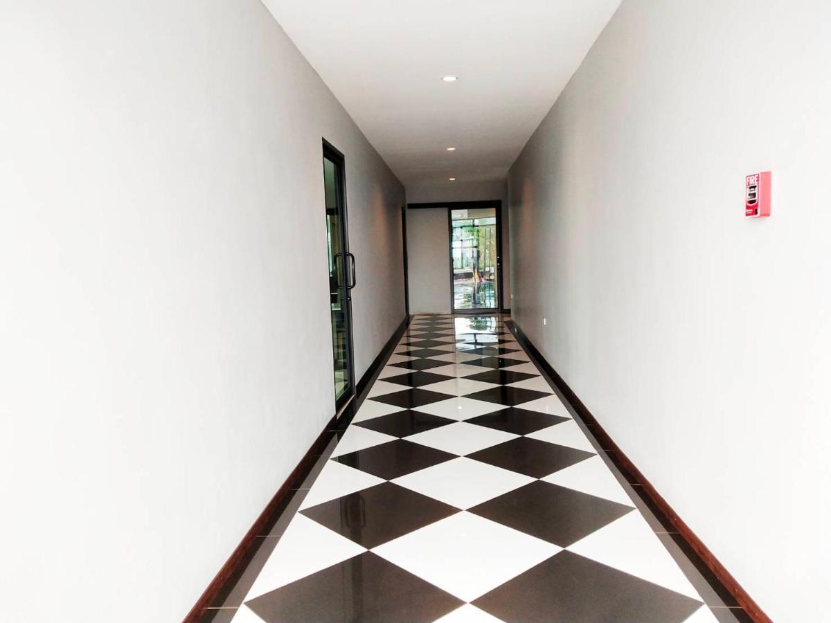 โคโค่ โฮเทล Koco Hotel Nakhon Ratchasima Exterior photo